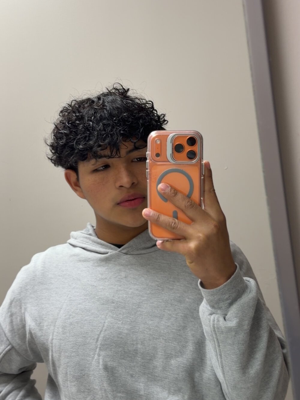 Juanf2005n Offline XXX chat