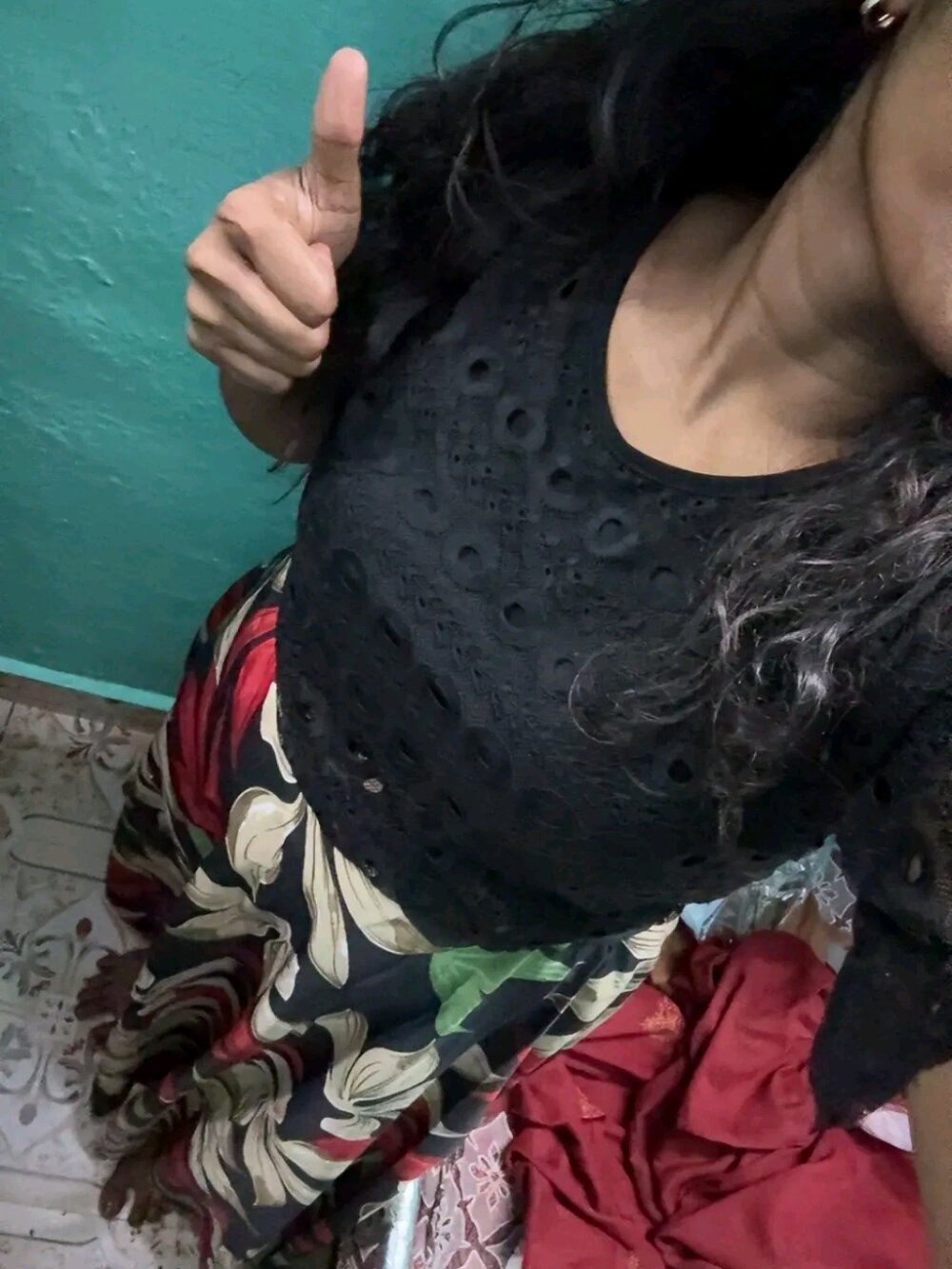 shraddha_26 webcam profile - Saint Barthélemy Islander