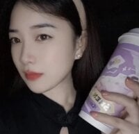 YC-2025's webcam live show