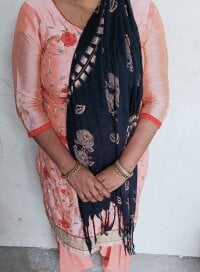 Riya_Bhabhi69's Offline Chat Room