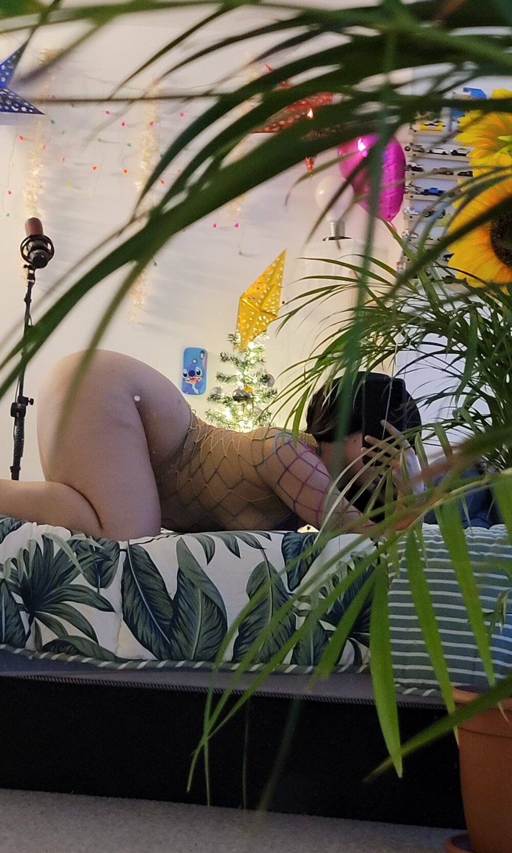 melondragons nude on cam A