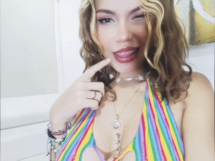 xxx-topcamgirls.com desireypassion livesex profile in in-the-depths-of-your-most-delicious-desires cams