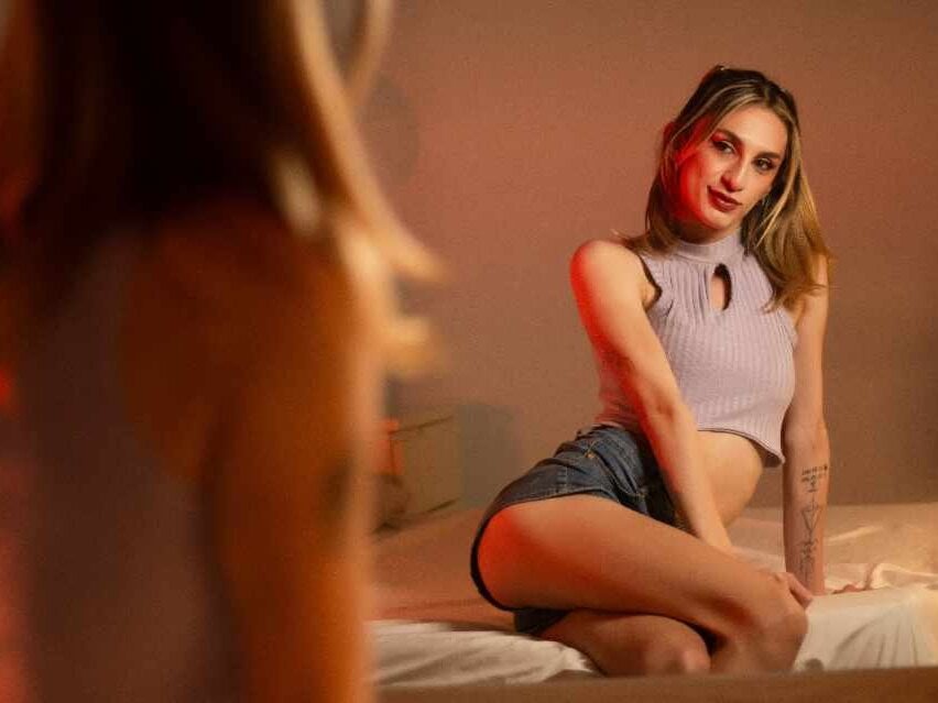 Nikki_thomson profile