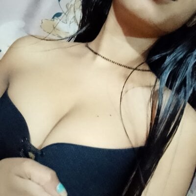 Sexy-sona12 on StripChat