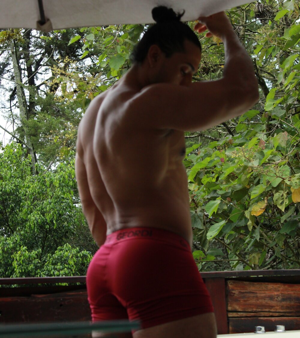 aaroncolombia Profile Image