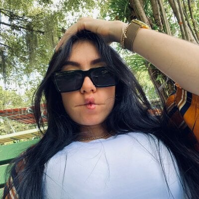 laveroo98 from stripchat
