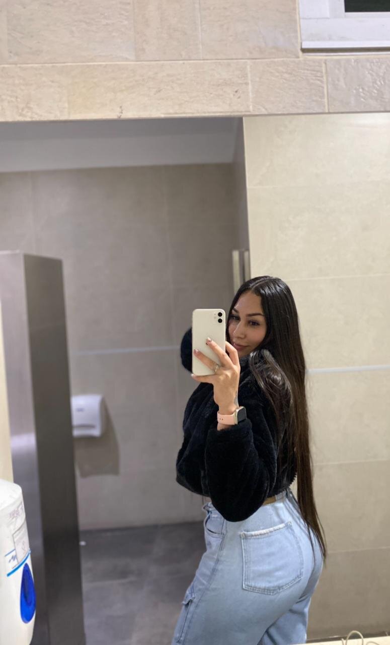 kylie_pregnat