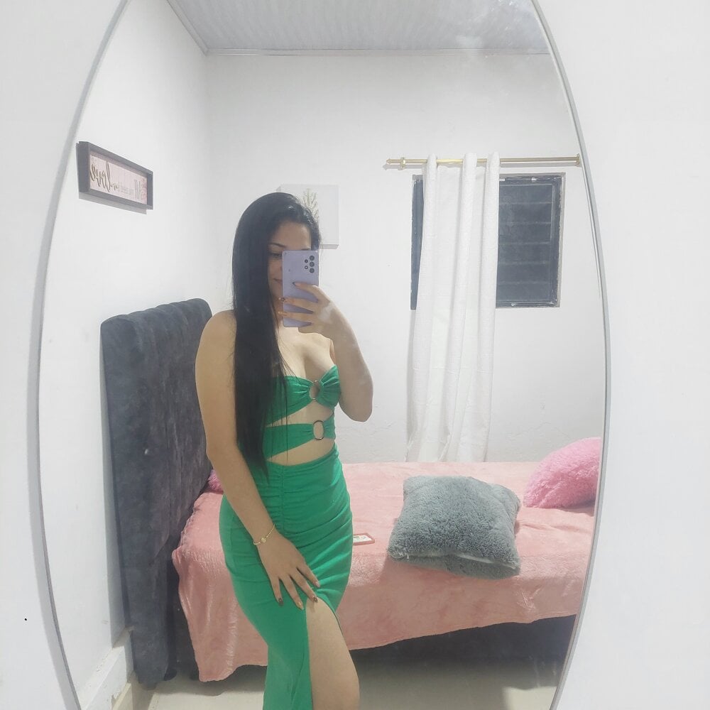 manueladelgado from stripchat