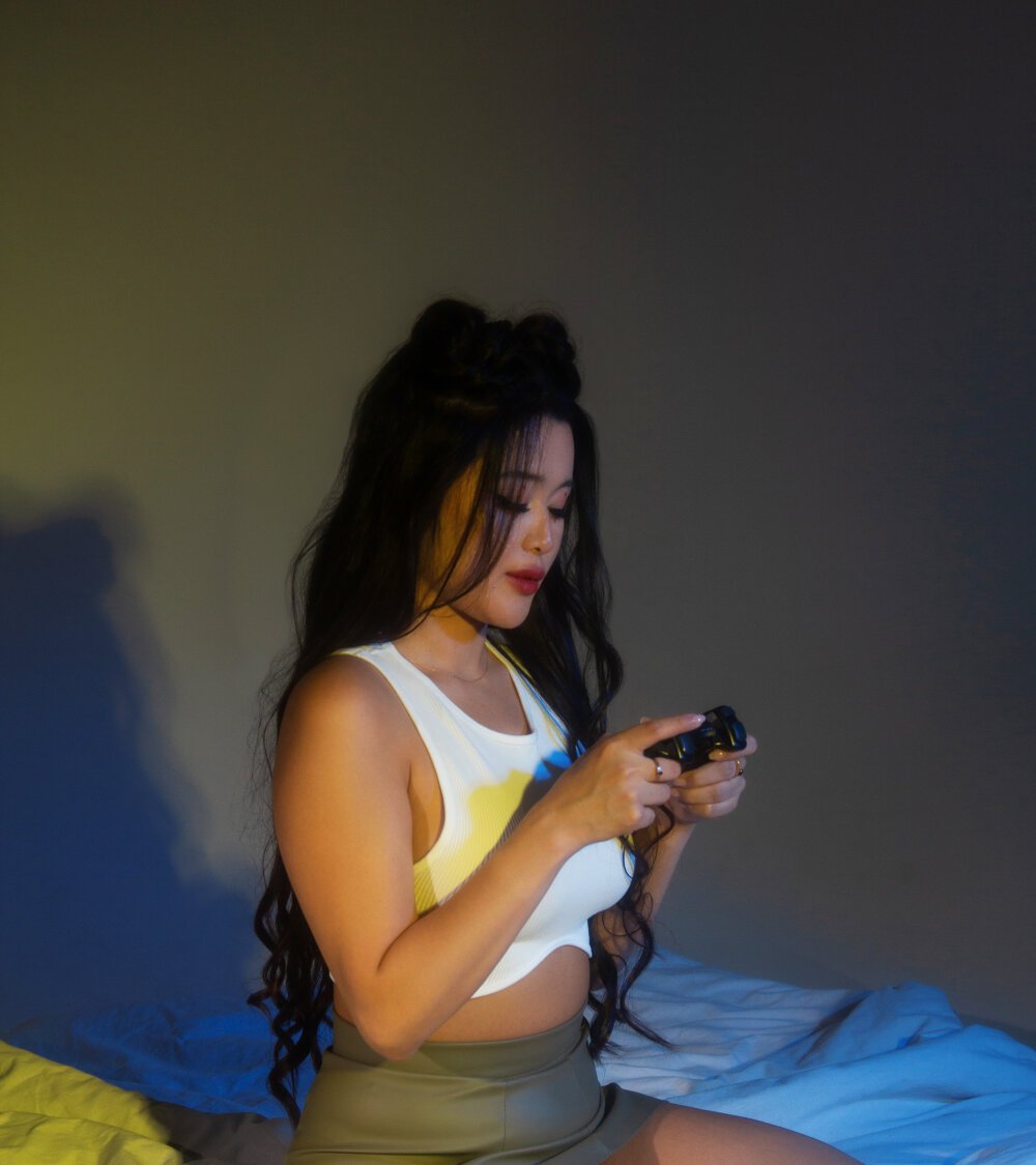 glamcambabes.com aukisaitooo livesex profile in on-your-screen-daddy cams