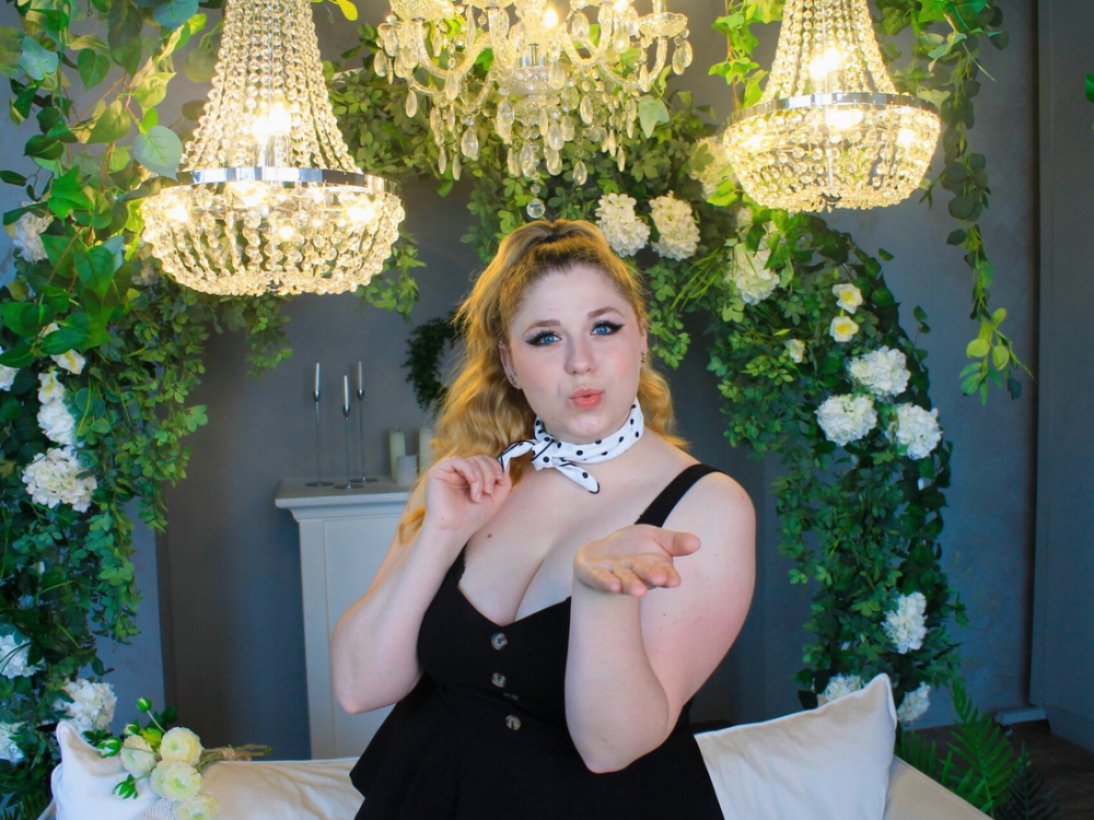 Live sex webcam photo for JessikaDaniel #290291429