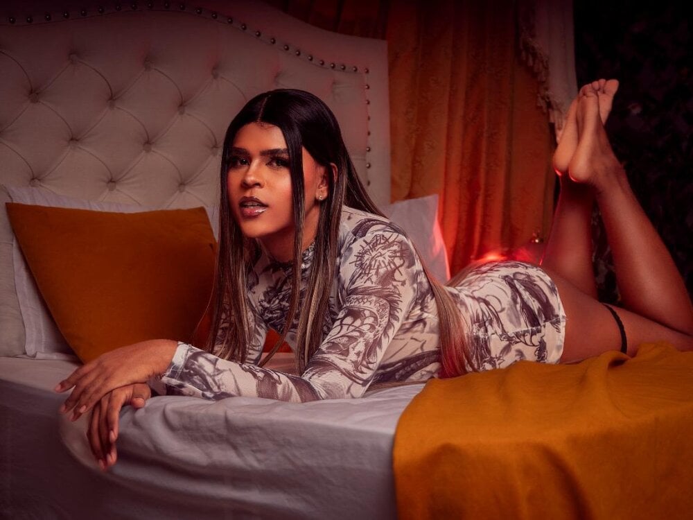 EmmaEbony_ts Profile Image