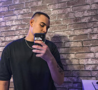 Jose_Youngs_'s Offline XXX Chat