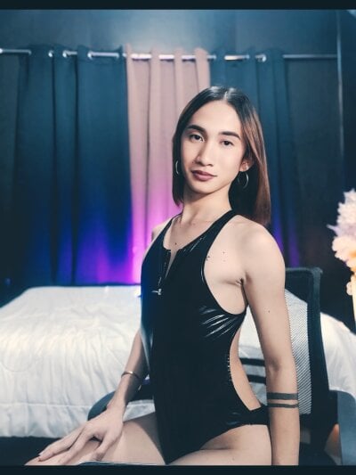 8inchesMonsterCockX
