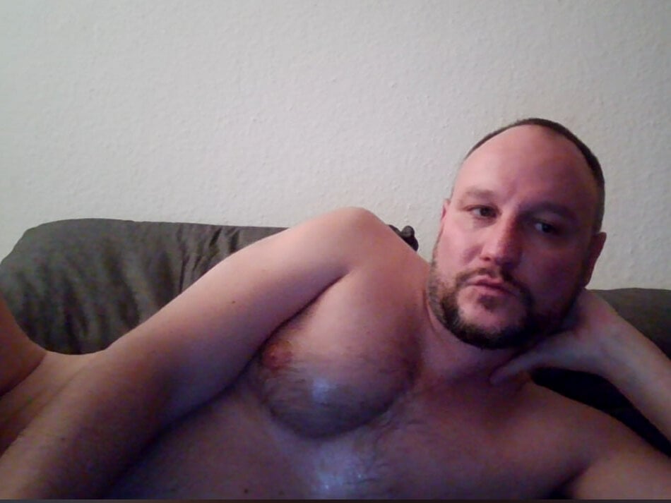 cchris_bln Offline XXX-Chat