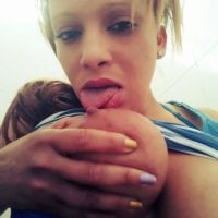 perla_sex19's Offline Chat Room
