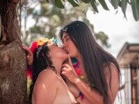 LaurenAndVioleth's Offline Chat Room