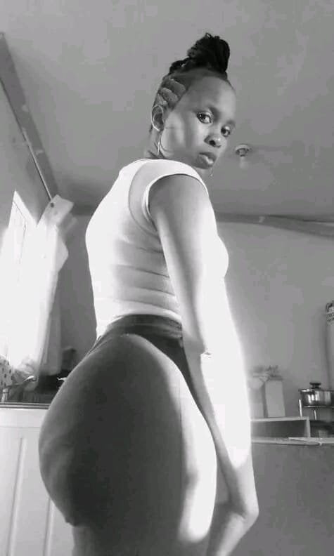BootyCurvy01