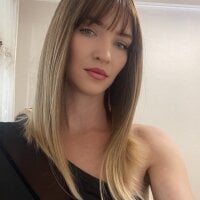 Victoria_Lov's Offline Chat Room