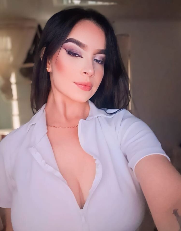 Karina_Maxwell profile