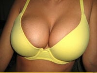 hottest_asian20's Offline Chat Room