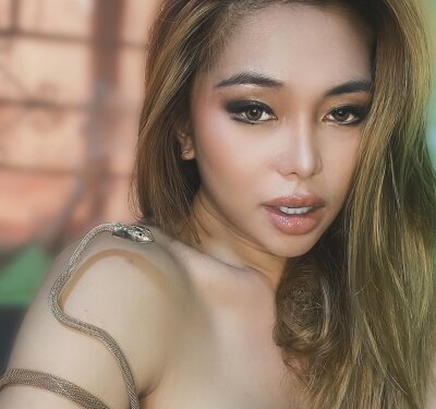 AsianTattooCouple