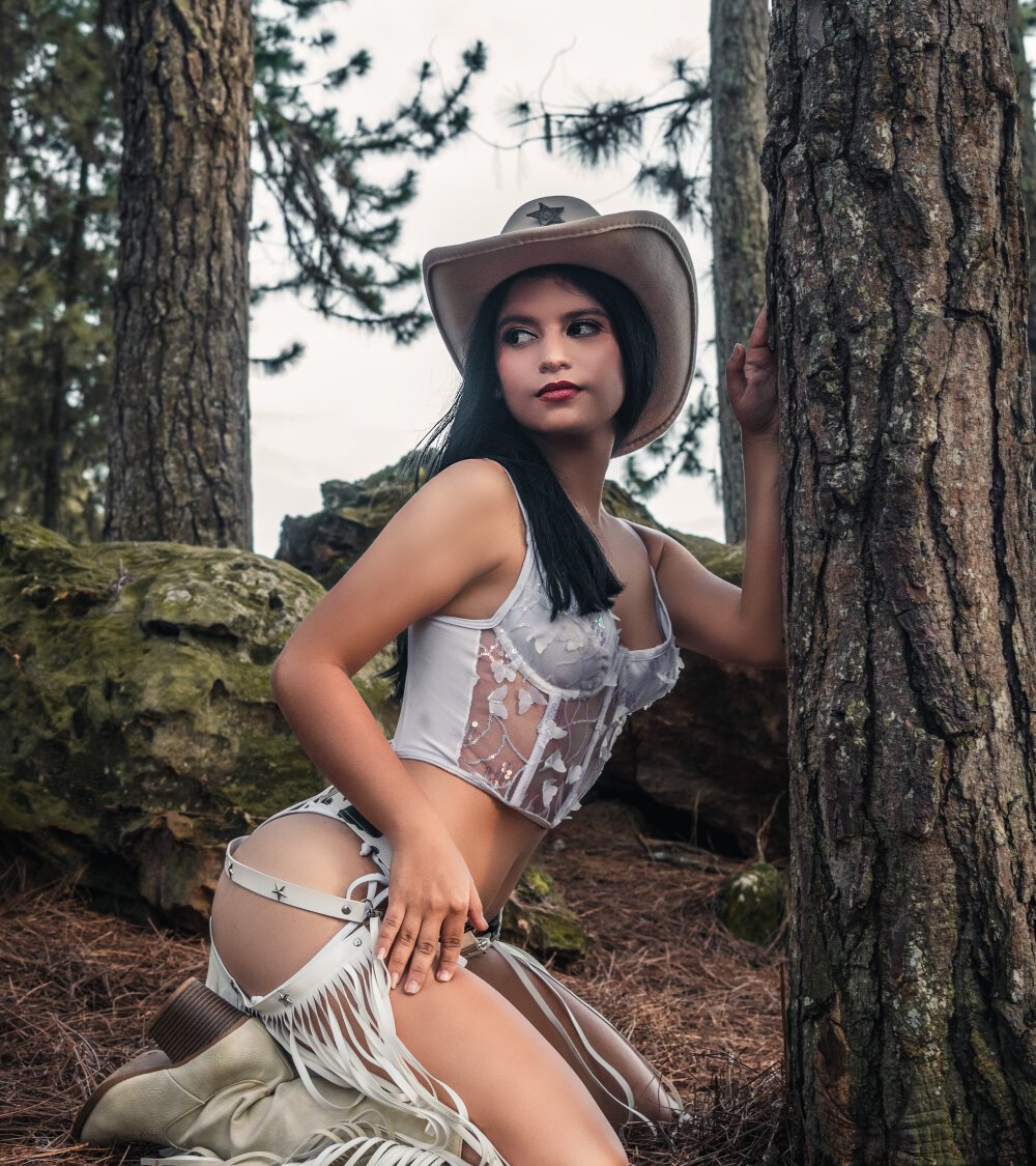 elivecams.com eyprel_pons livesex profile in small-tits cams