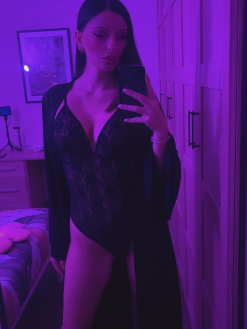 Lady_Charme live cam model at StripChat
