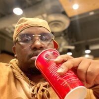 solesnatchinskubb95's Offline Chat Room