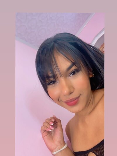 karelyss_ 💩 sex chat