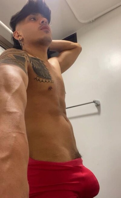 adam_mittchell from stripchat