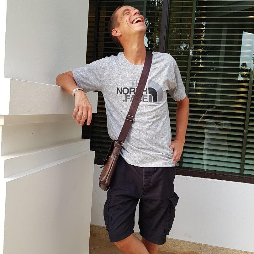 Kenhornu's Offline XXX Chat