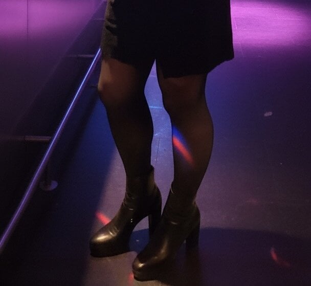 Hyacinthe_ Adlı Modelin Çevrimdışı XXX Sohbeti