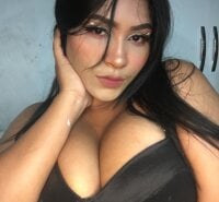thais_watson's Offline Chat Room