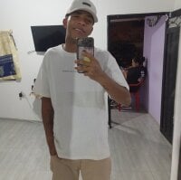 Johancorreajc's webcam live show