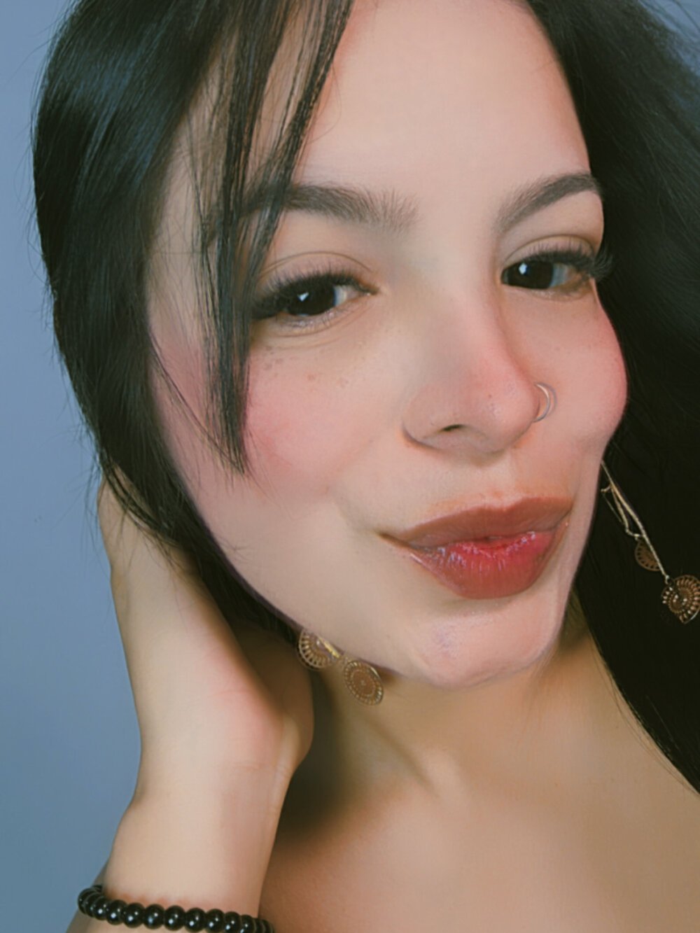 Live sex webcam photo for angelicaluv_ #290928598
