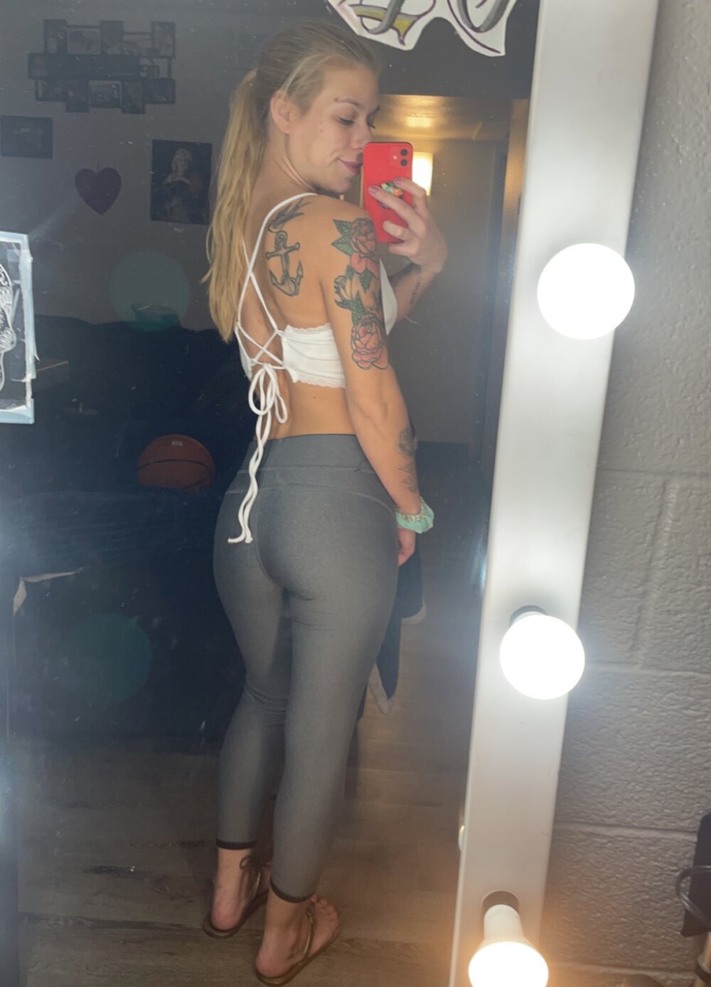 stripchat shesexplicit