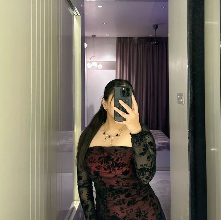 sleekcams.com noura_queen livesex profile in middleeastern cams