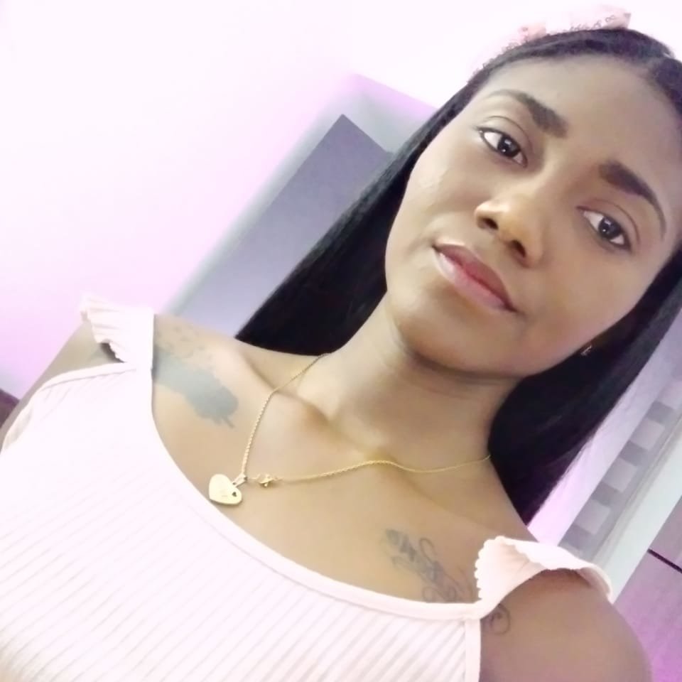 Perla_Hamilton's Offline Chat Room