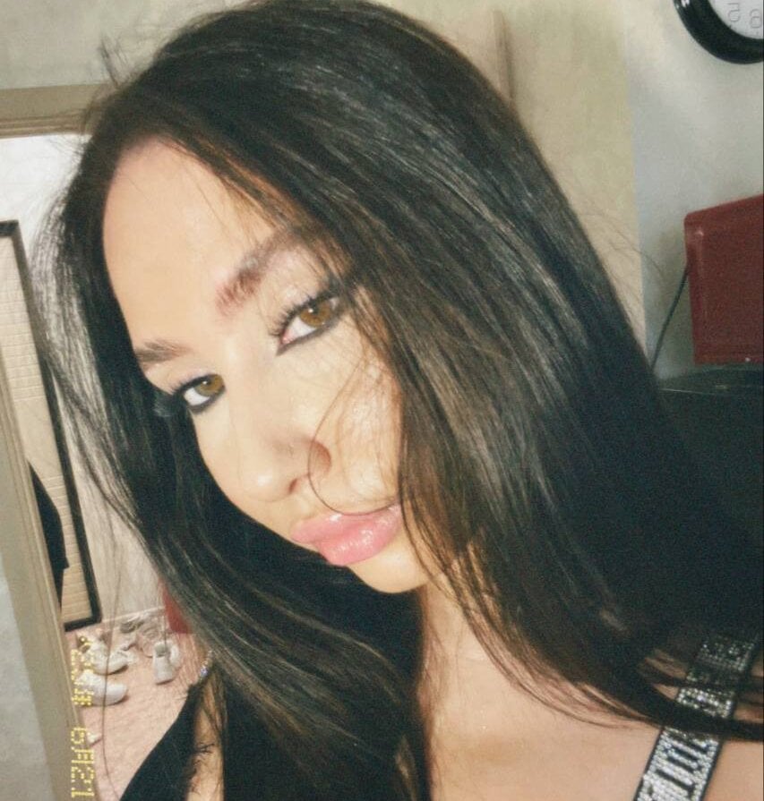 sexcams-joy.com monnalissa livesex profile in lesbian cams