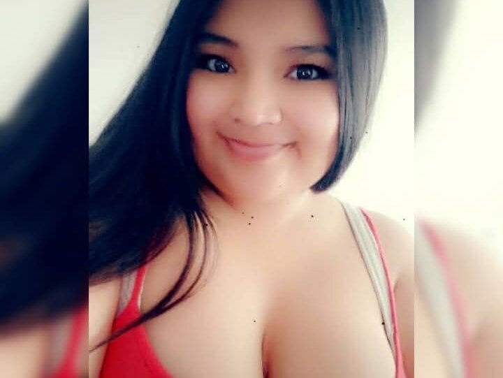 livesex.fan phatqueen livesex profile in squirrel-hollow-o cams