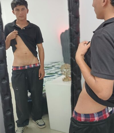 liamadams_ from stripchat