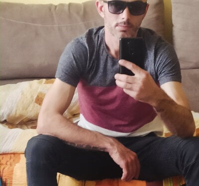 Malo_debeli