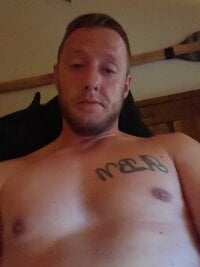 Biggzee2's webcam live show
