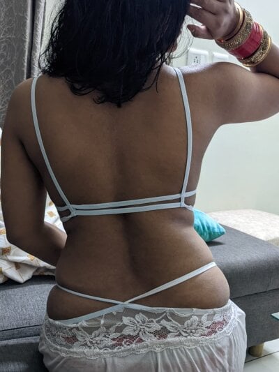 natasha_bhabhi - curvy