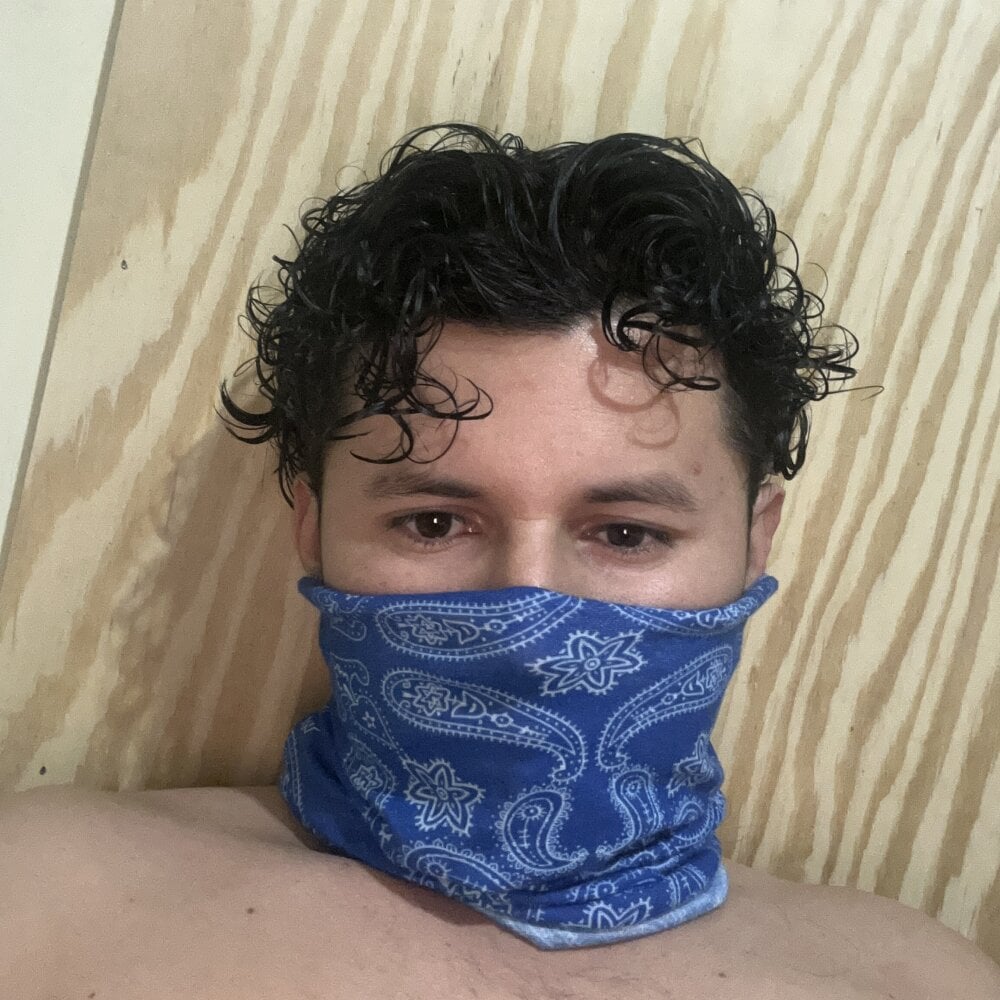 Vivid_Kisser Chat XXX Ngoại tuyến