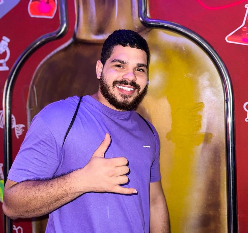waryhot-xxx-xhamsterlive