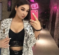 asian__sensuality's Offline Chat Room
