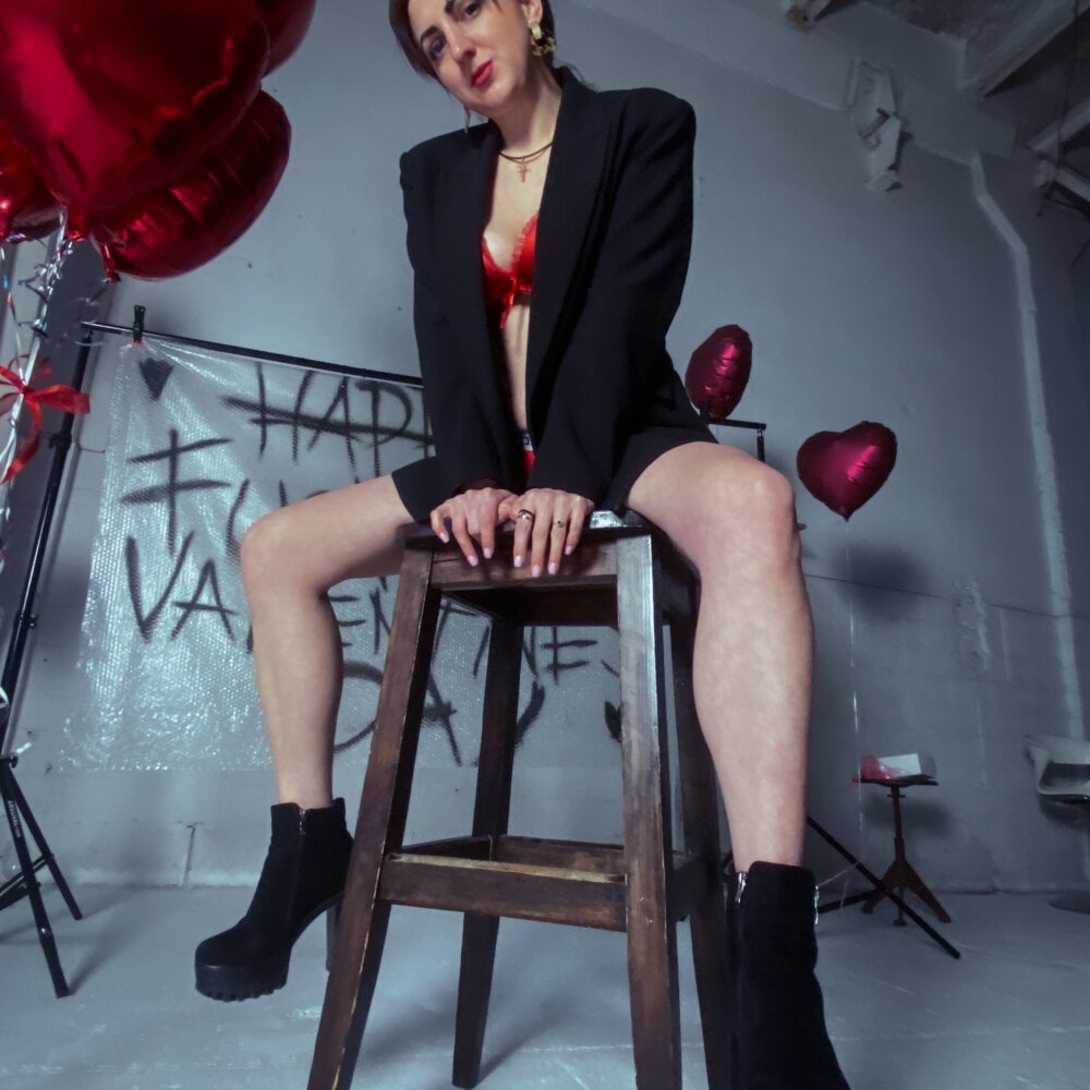 Lilith_Di profile