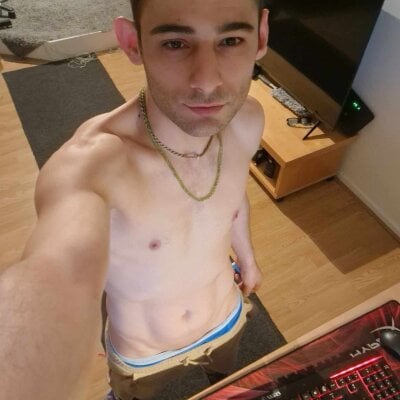 mihaimichael Live Cam on StripChat