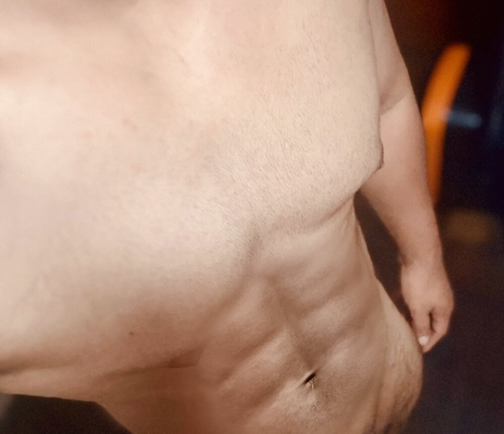 Matt_Aquiles' Offline XXX Chat